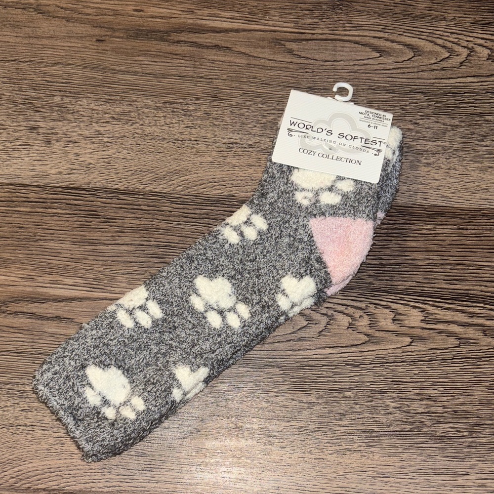 World’s Softest Cozy Collection Gray and Pink Socks Womens shoe size 6-11